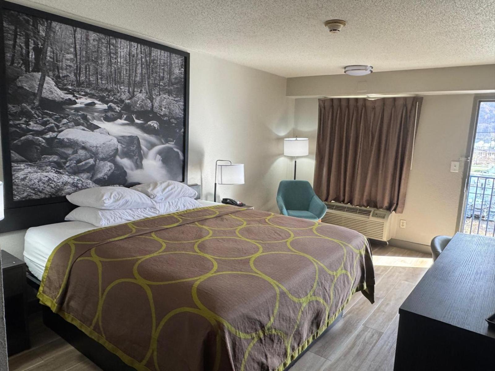 Super 8 By Wyndham Charleston Wv酒店 外观 照片